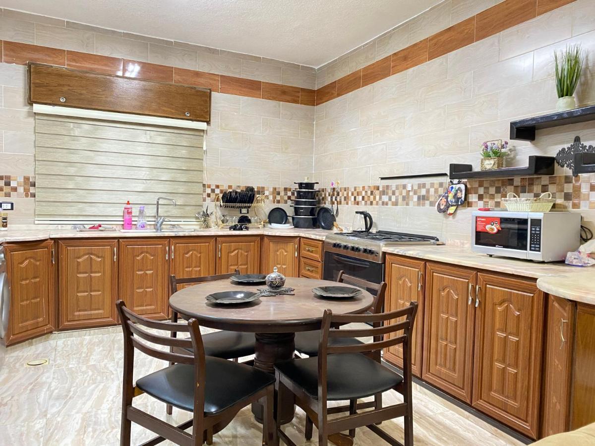 Jasmine'S House Apartment Jarash Bagian luar foto